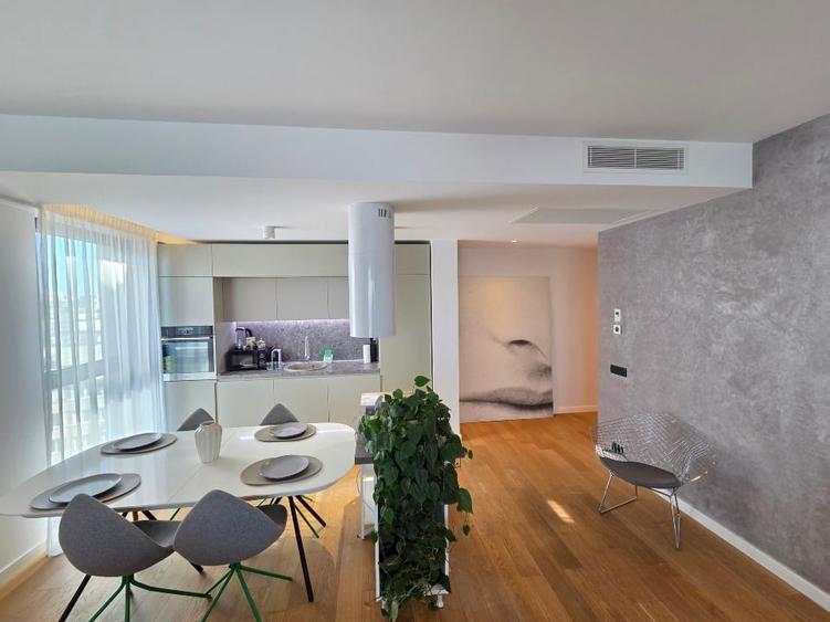 Apartament cu 3 camere decomandat, mobilat în Herăstrău