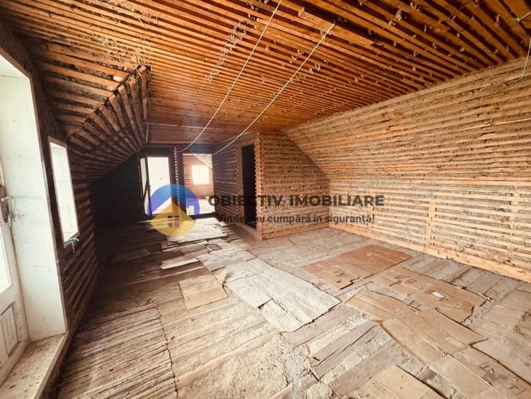 Casă individuală cu 6 camere cu Teren 3683 Mp în Agapia