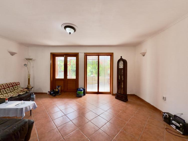Casă individuală cu 6 camere cu Teren 658 Mp în Agigea