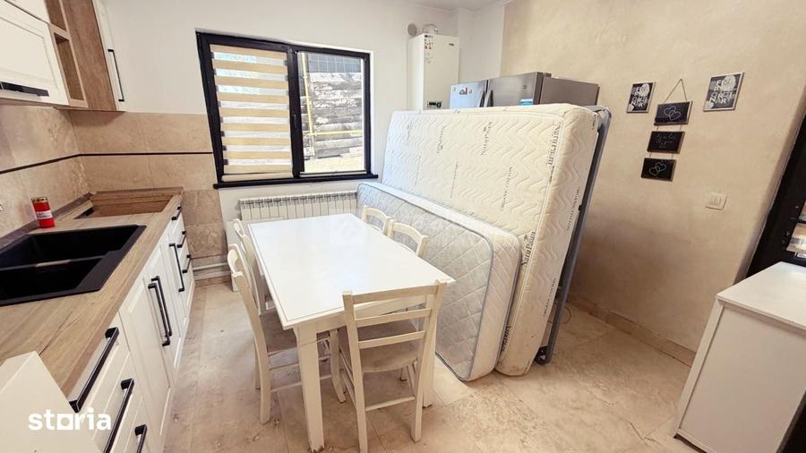 Casă cu 3 camere cu Teren 100 Mp în Rediu