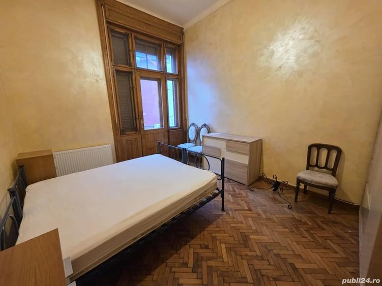 Apartament cu 3 camere semidecomandat în Ultracentral