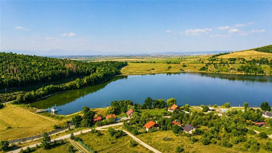 Teren Construcții intravilan de 450 mp, în Moacșa