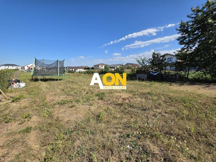 Casă individuală cu 3 camere cu Canalizare în Cetate
