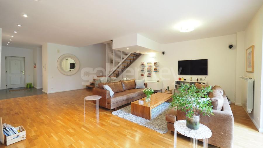 Duplex cu 7 camere cu Piscina în Pipera