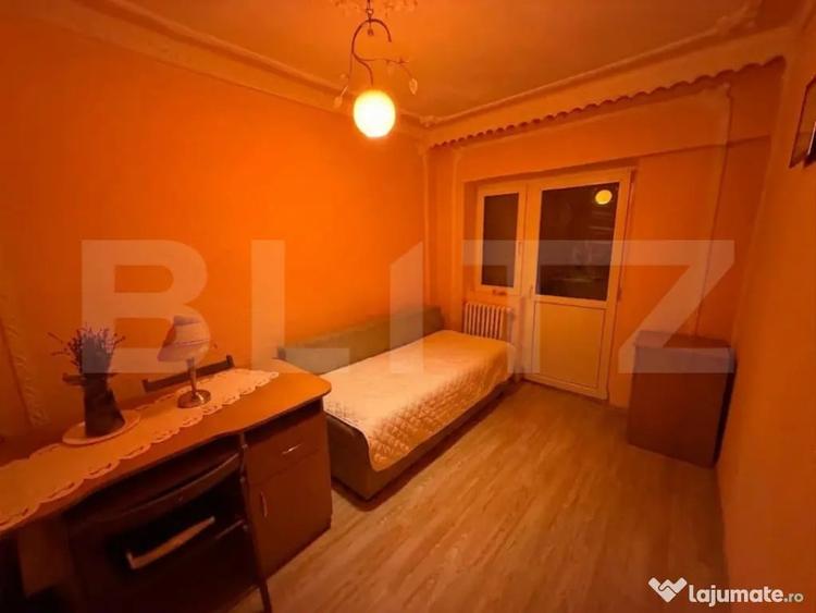 Apartament cu 4 camere decomandat în Dacia