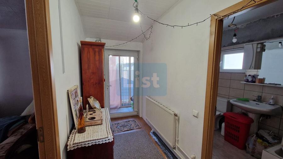 Casă cu 2 camere cu Teren 380 Mp în Valea Roșie