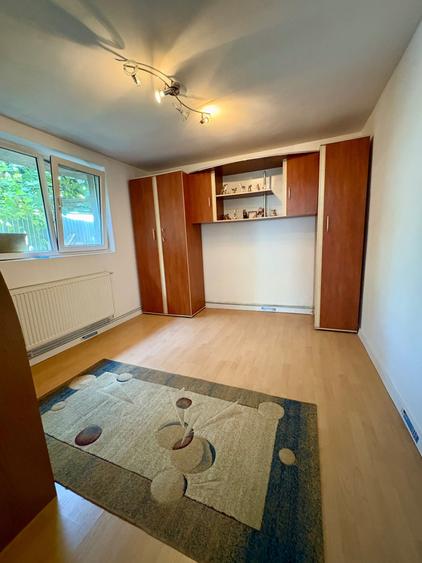 Casă cu 4 camere cu Teren 260 Mp în Brătianu
