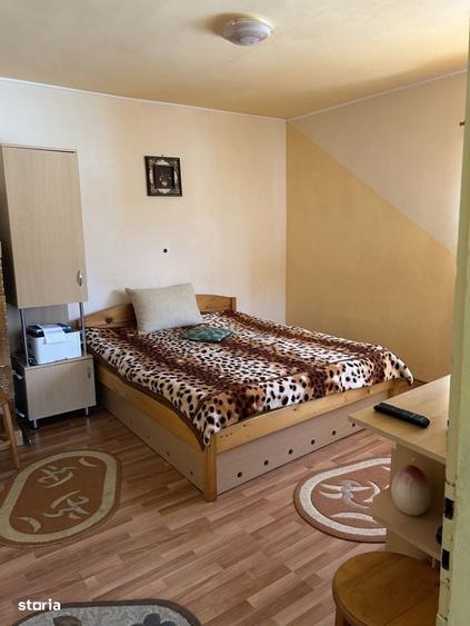 Casă cu 4 camere cu Teren 308 Mp în Central