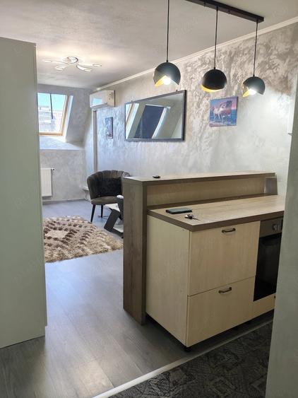 Apartament cu 2 camere semidecomandat în UTA