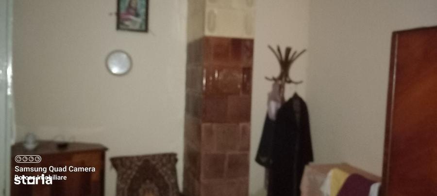 Casă cu 2 camere în Central