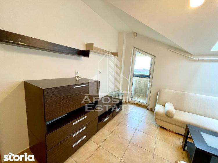 Apartament cu 3 camere, mobilat în Steaua