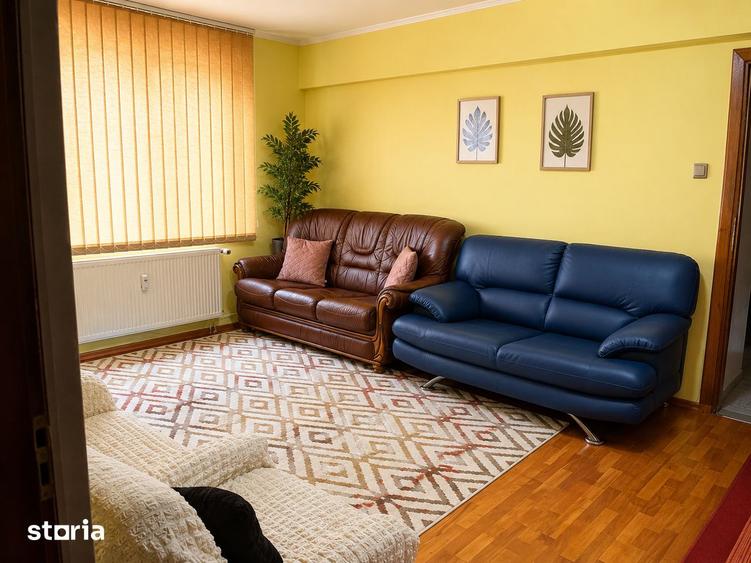 Apartament cu 3 camere în Vatra Luminoasă