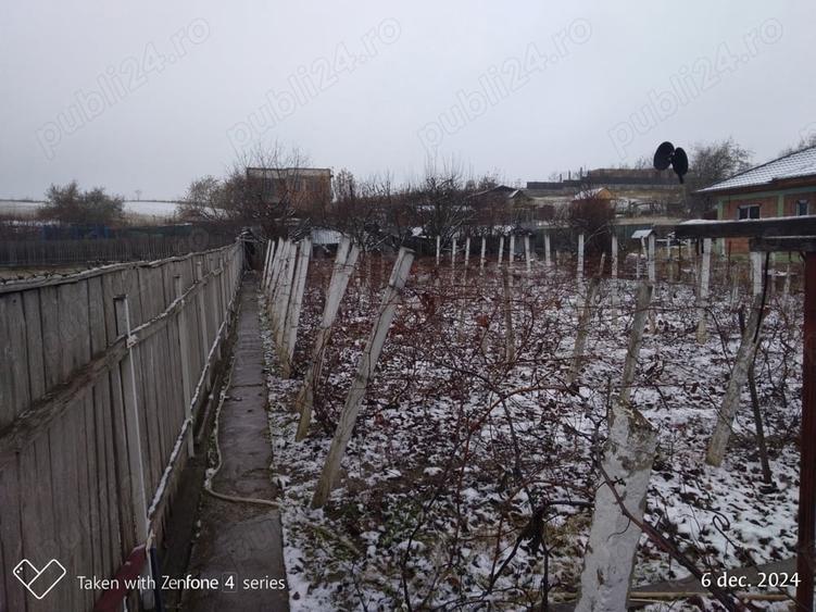 Casă cu 3 camere cu Teren 1000 Mp în Central