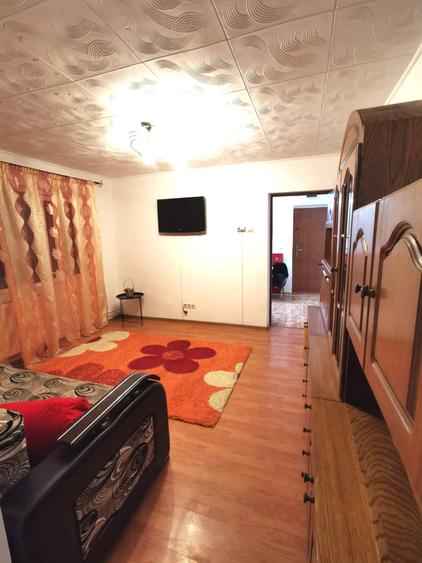 Apartament cu 2 camere semidecomandat în Est