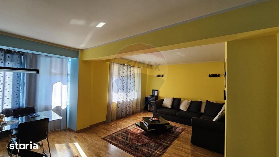Casă cu 8 camere cu Teren 811 Mp în Obcini