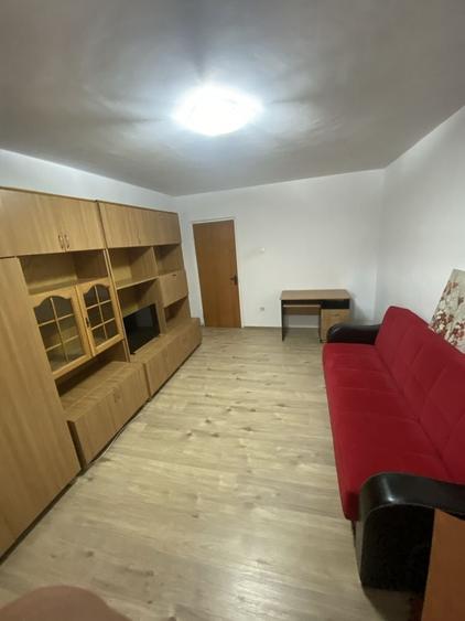 Proprietar , garsoniera de inchiriat vis a vis de Metrou Lujerului - 6