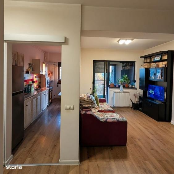 Apartament cu 2 camere decomandat în Lacul Morii