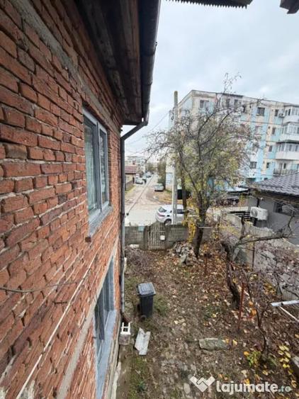 Casa/vila 70mp langa blocuri din caramida , 270mp teren, Fil - 1