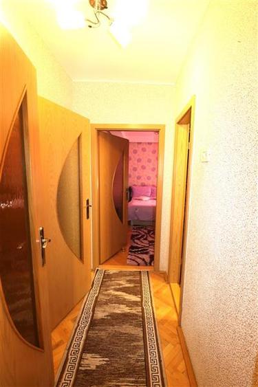 Apartament cu 2 camere decomandat în Cetății