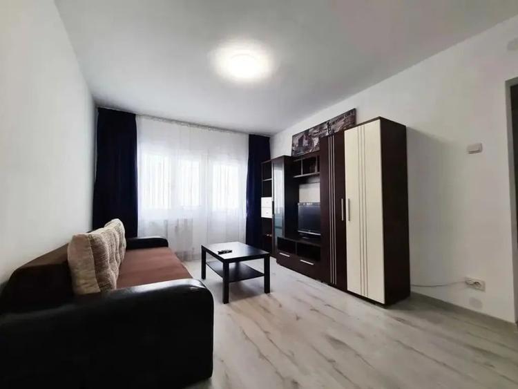 Apartament cu 2 camere semidecomandat în Malu Roșu
