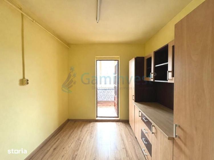 Apartament cu 2 camere decomandat, mobilat în Central