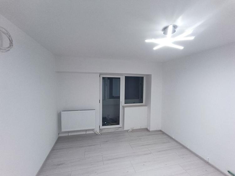 Apartament cu 3 camere decomandat în Stadion