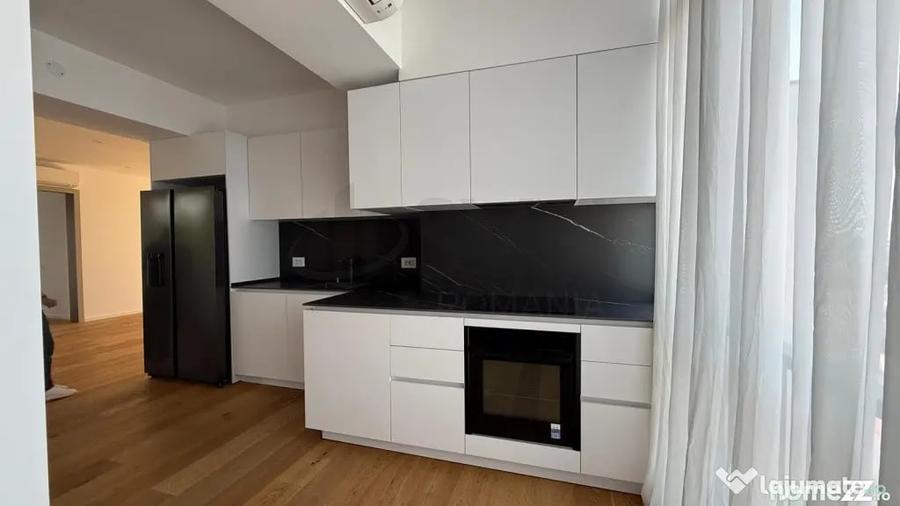 Apartament cu 4 camere semidecomandat în Dacia