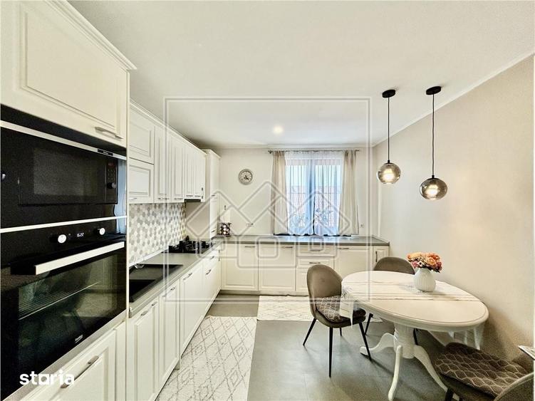 Apartament cu 3 camere decomandat în Șelimbăr