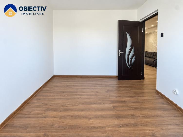 Apartament cu 4 camere decomandat în Mărăței