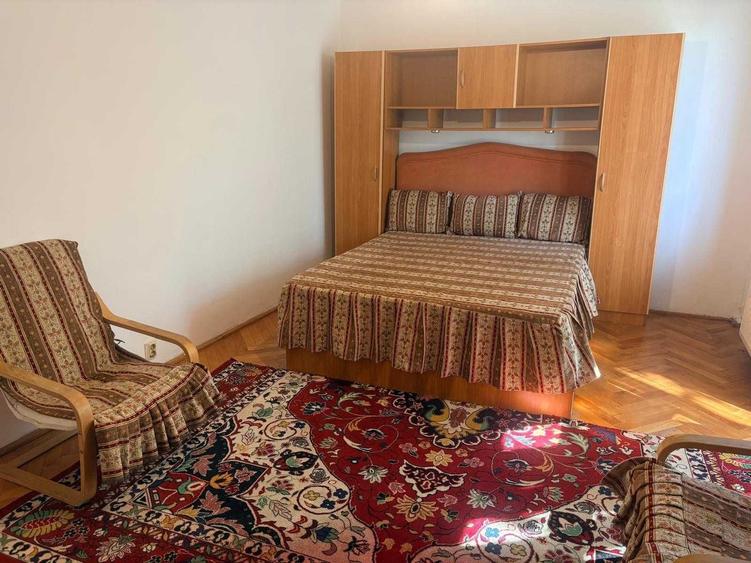 Apartament cu 2 camere decomandat în Tudor