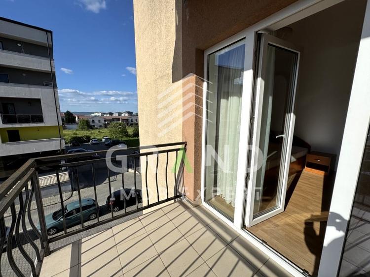 Apartament cu 2 camere semidecomandat, mobilat în Calea Turzii