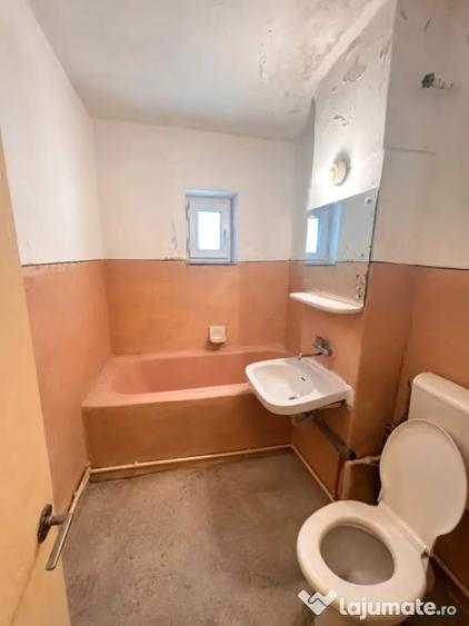 Apartament cu 2 camere decomandat în Inel II
