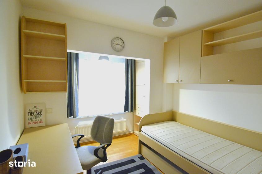 Apartament cu 4 camere în Mărăști