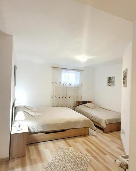 Apartament cu 5 camere semidecomandat în Centrul Istoric