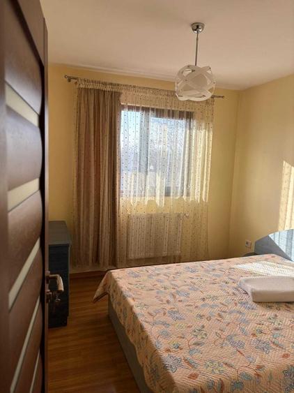 Casă cu 4 camere cu Teren 667 Mp în Bănești