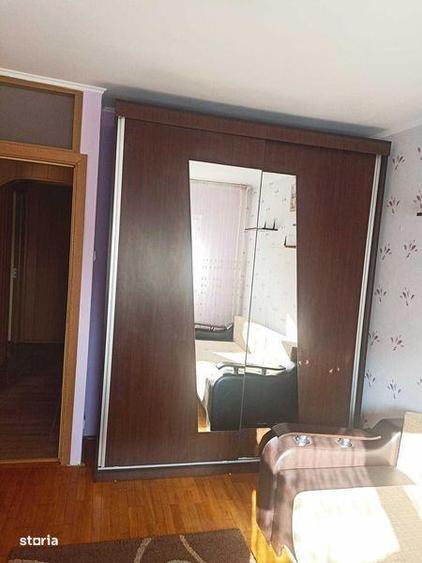 Apartament cu 3 camere decomandat în Berceni