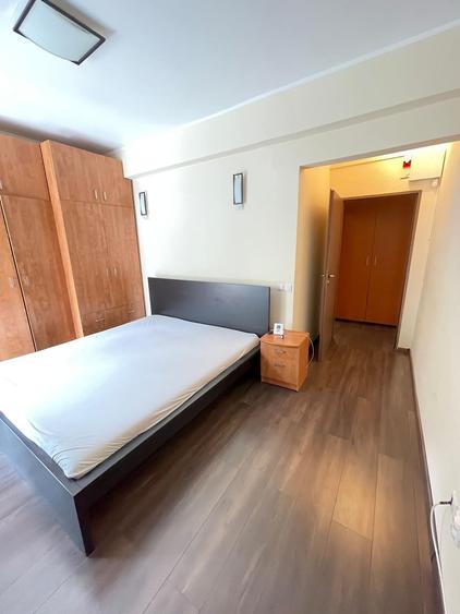 Apartament cu 3 camere decomandat, mobilat în Bună Ziua