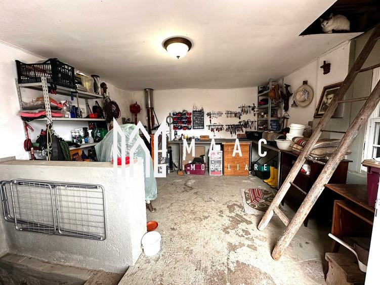 Casă individuală cu 6 camere cu Canalizare în Cristian