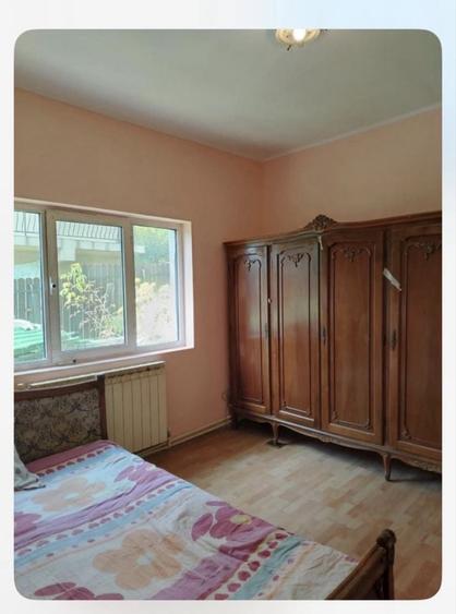 Casă cu 4 camere decomandat în Păcurari