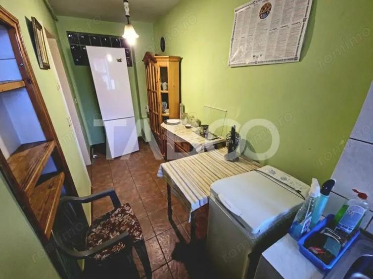Apartament de vanzare 3 camere decomandate 2 balcoane in Strand Sibiu - 4