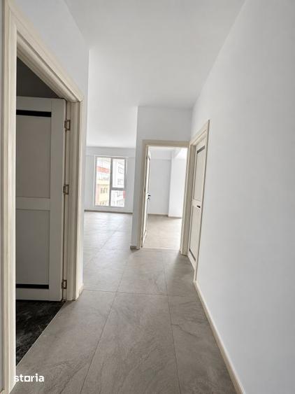 Apartament cu 3 camere în Craiovița Nouă