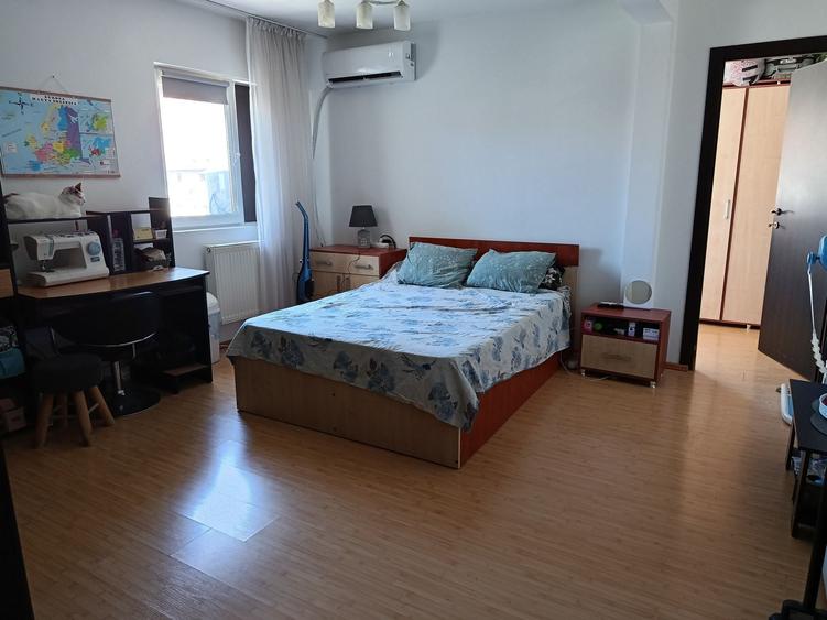 Apartament cu 2 camere semidecomandat în Ostroveni