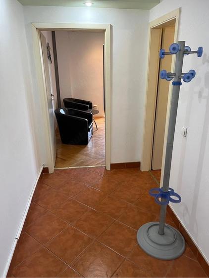Garsonieră decomandată în Lipovei