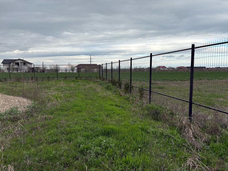 Teren Construcții intravilan de 530 mp, în Golești