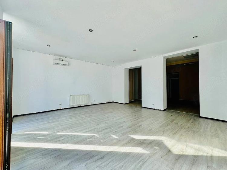 Spațiu comercial, de 110 mp, în Central