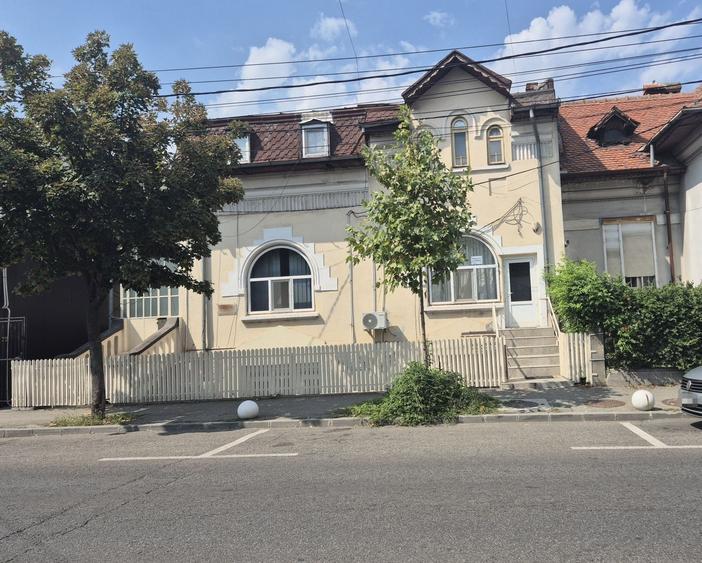 Spațiu comercial, de 50 mp, în Central
