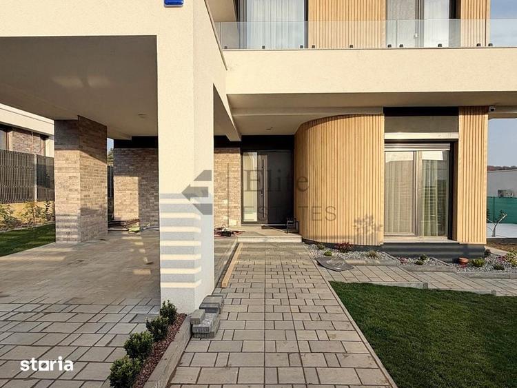 Casă cu 5 camere cu Teren 570 Mp în Oncea