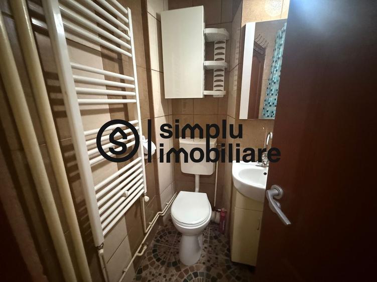 Apartament cu 3 camere semidecomandat, mobilat în Craiovița Nouă