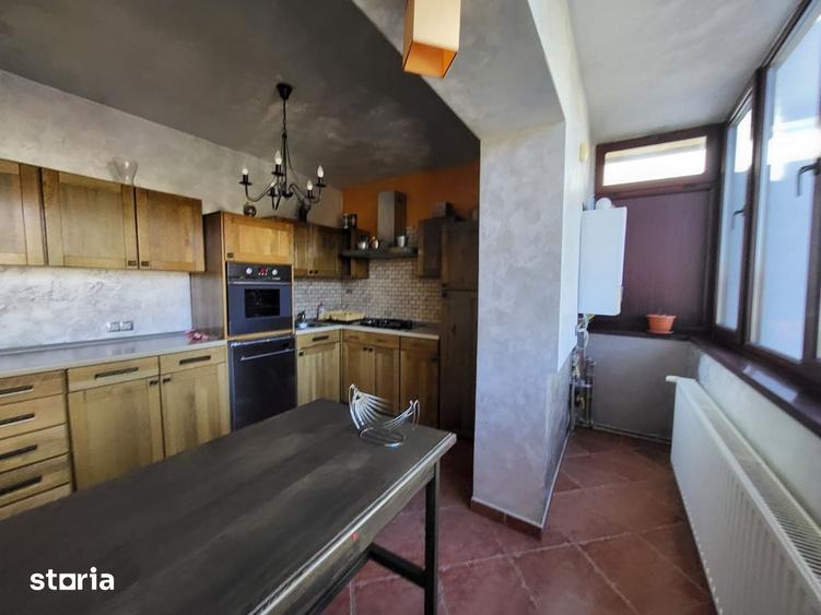 Casa cu curte proprie si garaj in zona centrala | Str. Decebal, Bra?ov - 5
