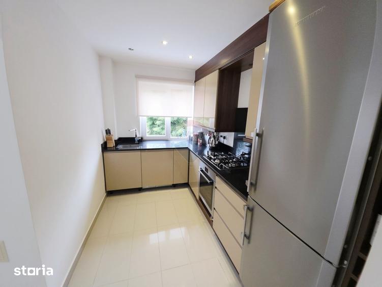 Apartament cu 2 camere, mobilat în Precista